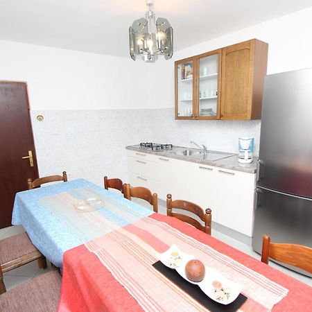 Apartments Natali Ровин Стая снимка