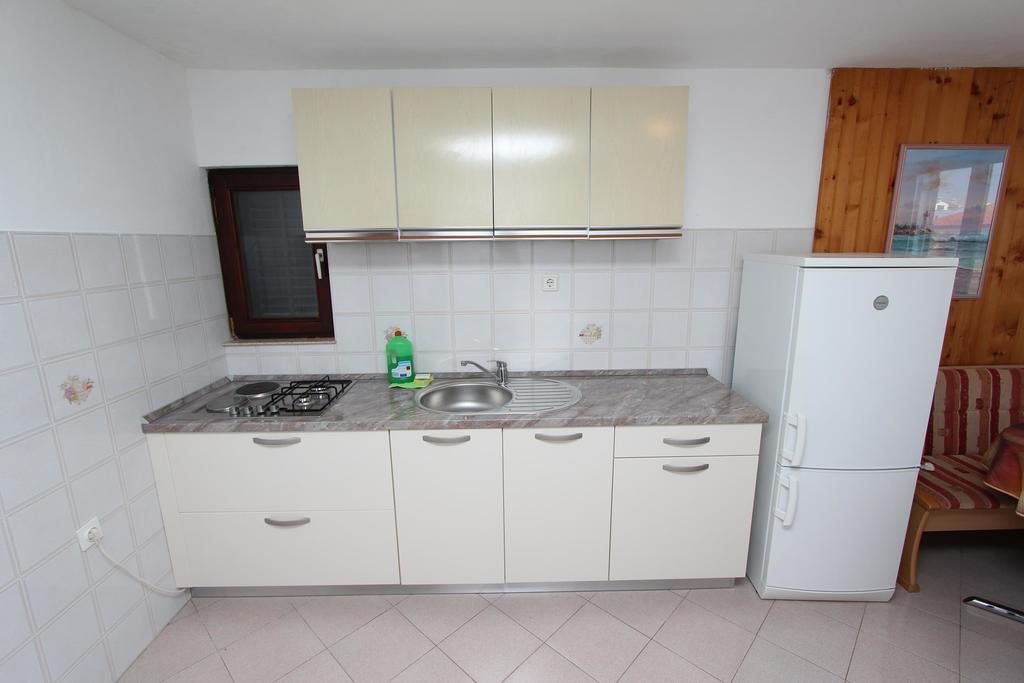 Apartments Natali Ровин Екстериор снимка
