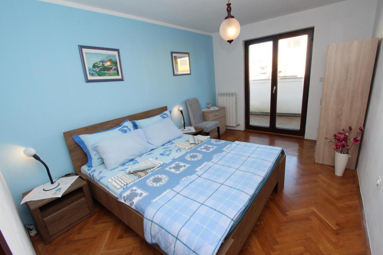 Apartments Natali Ровин Екстериор снимка
